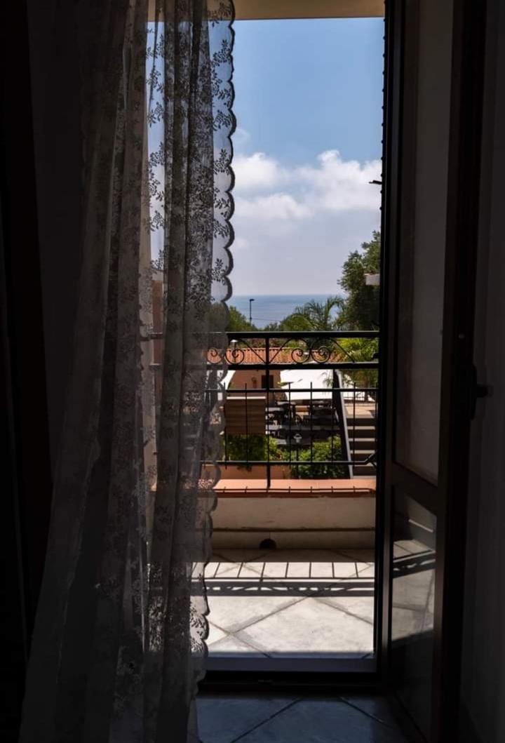 Hotel San Domenico マリーナ・ディ・カメロータ エクステリア 写真